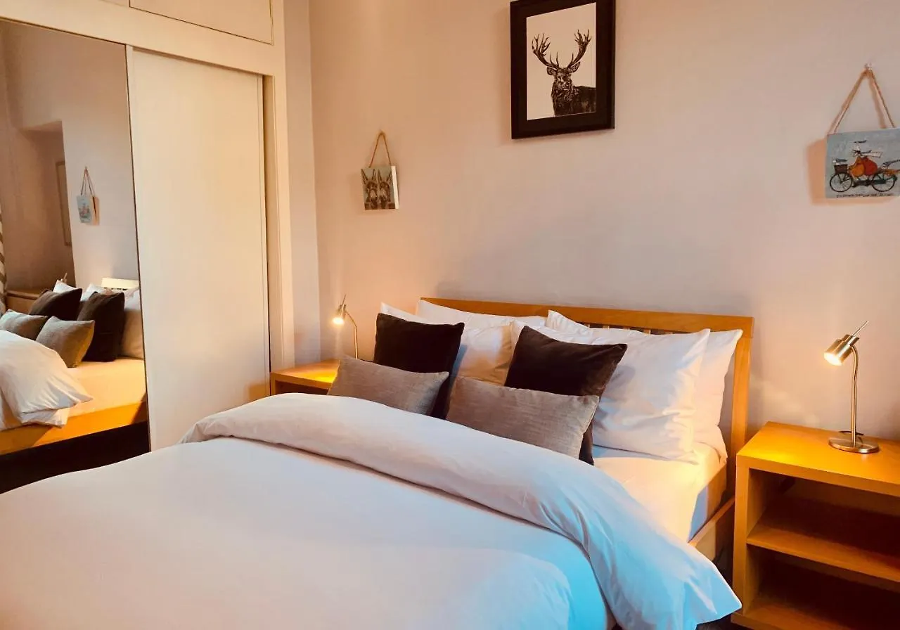 Apartamento The St Mary'S Street Residence Edimburgo Reino Unido