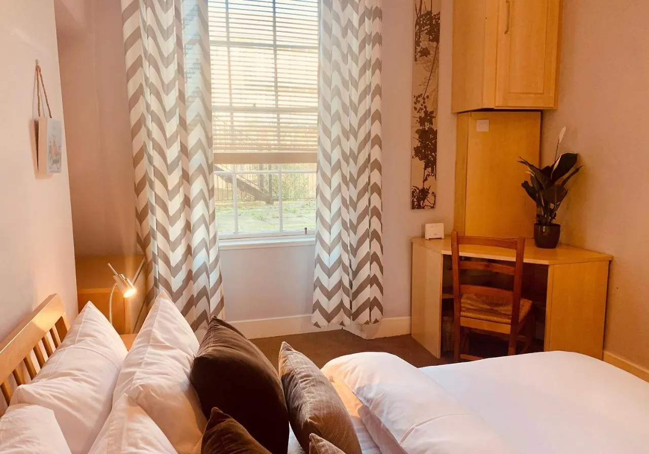 The St Mary'S Street Residence Edinburgh Apartment